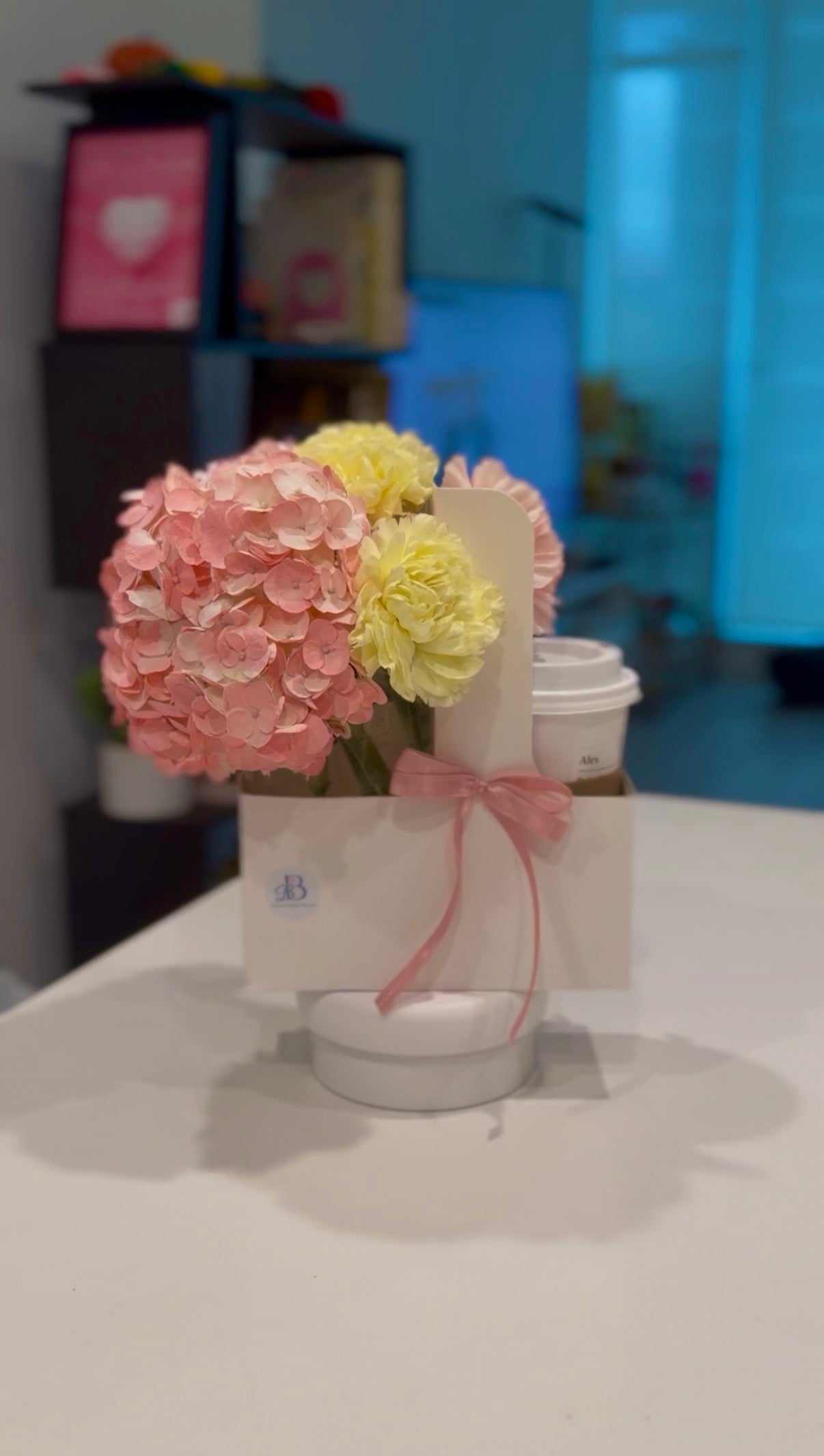 Bloom & Sip