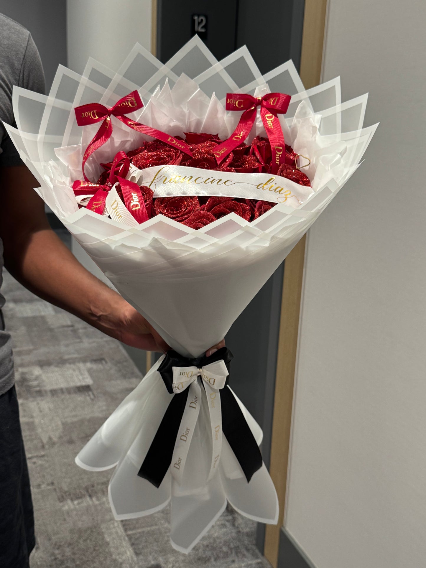 Design Your Fresh Rose Bouquet 🌹