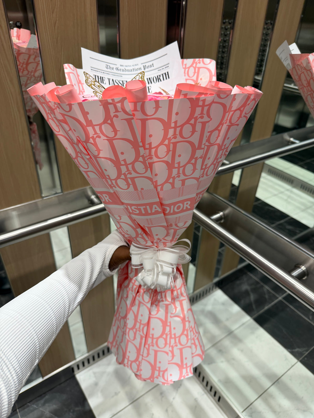 Graduation Rose Bouquet 🎓